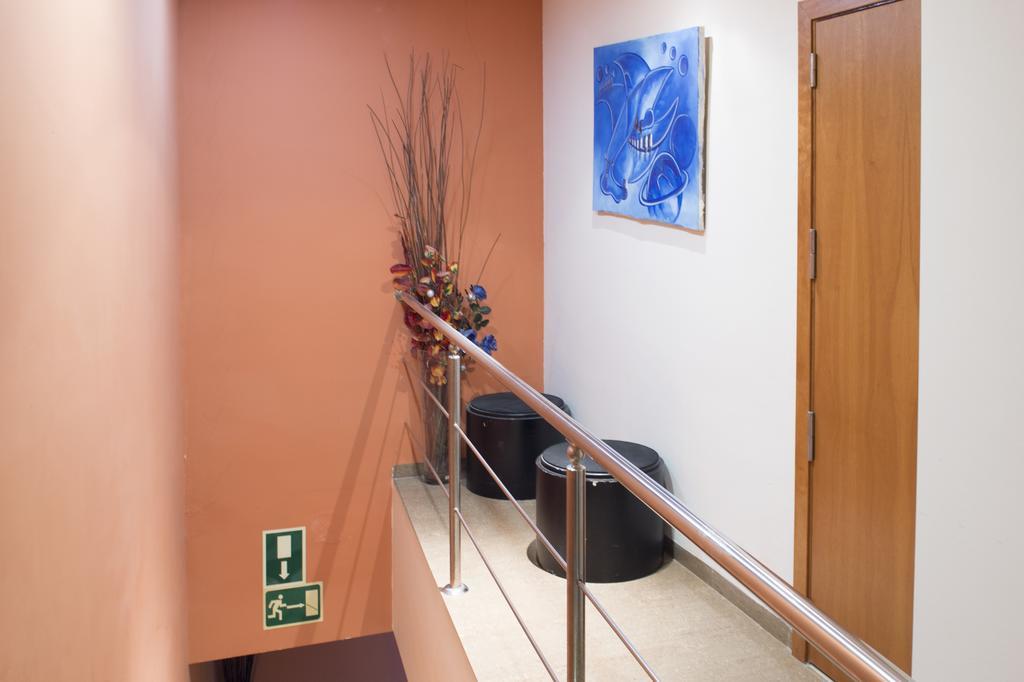 Hostal Drassanes Barcelona Exterior photo